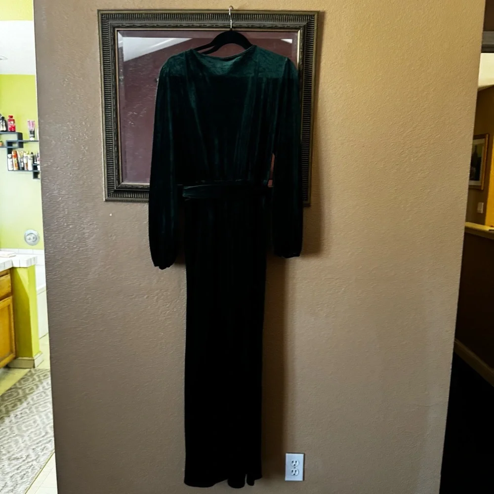 Cupshe Deep Green Velvet Dress